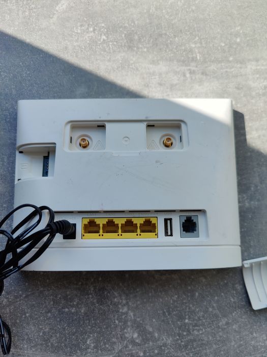 Стаціонарний 3G 4G LTE wi-fi роутер huawei b315s