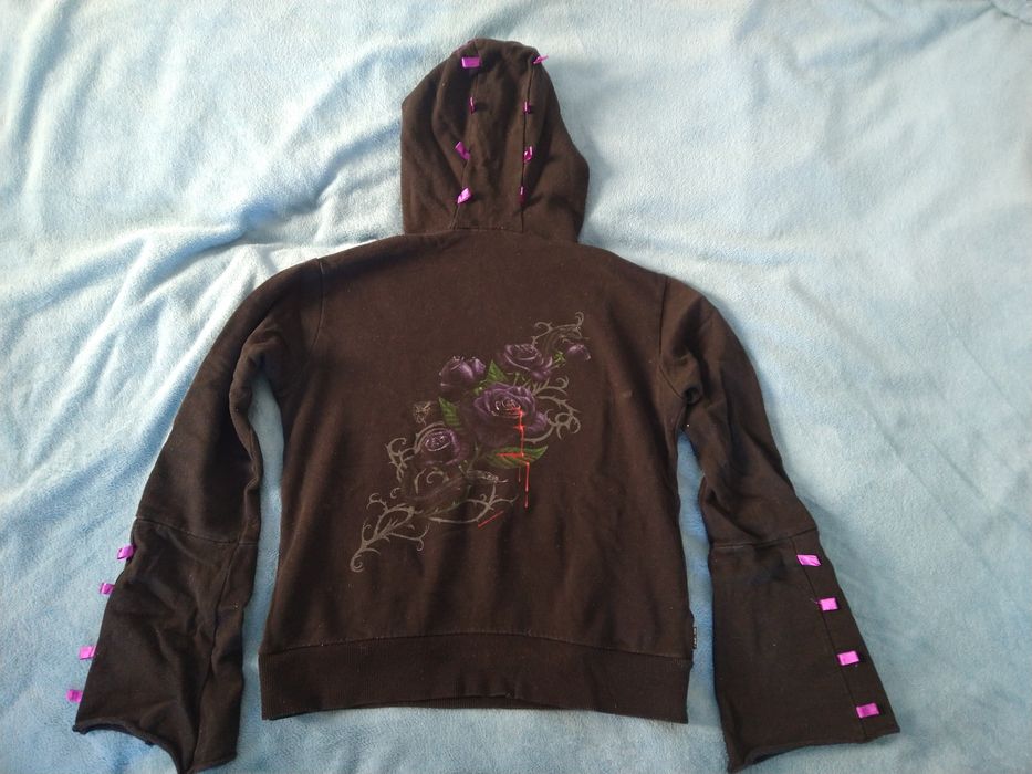 czarna bluza z kapturem róża goth emo alternative