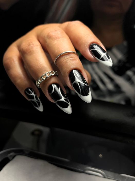 Манікюр педикюр нарощення нігтів Житомир