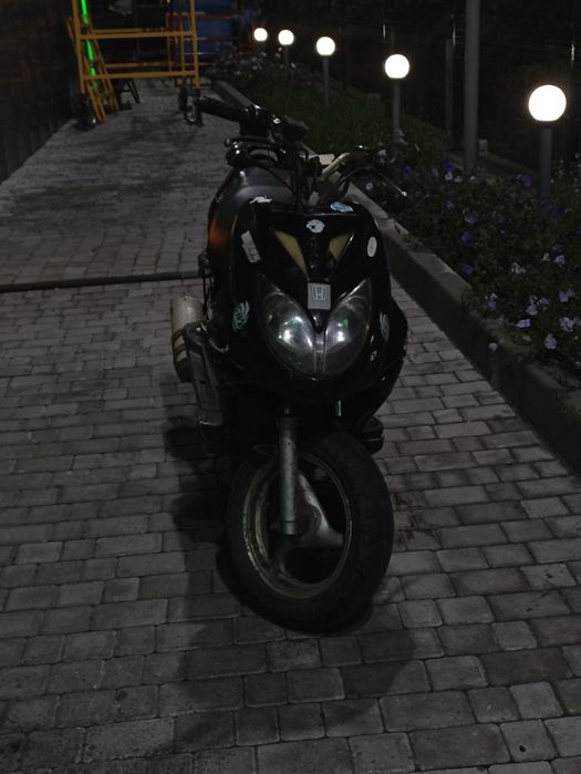 Продам скутер 4т китаец 50кубов