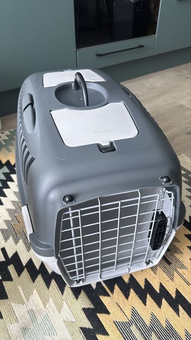 Переноска для тварин з замком