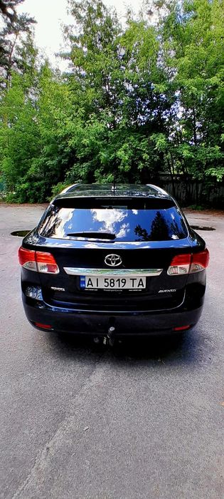 Тайота Авенсіс 2012