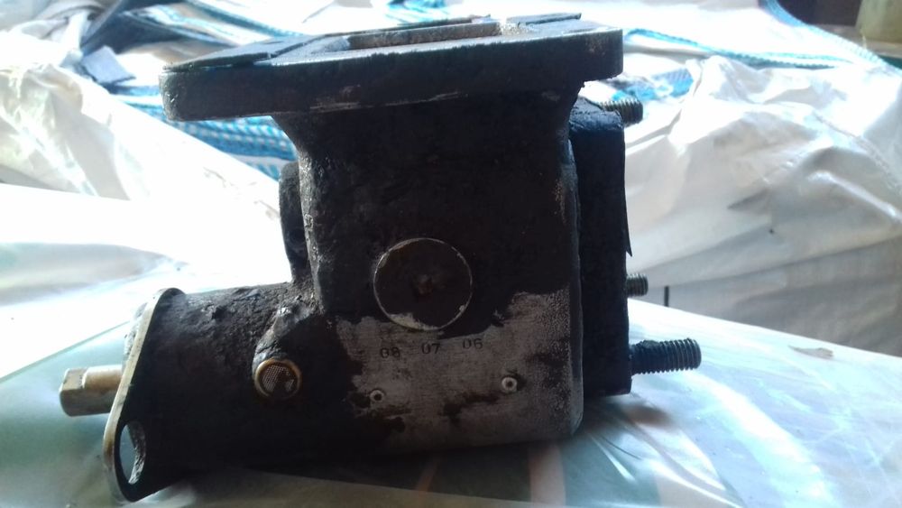 Tomada de força usada em grua palfinger pk 7001