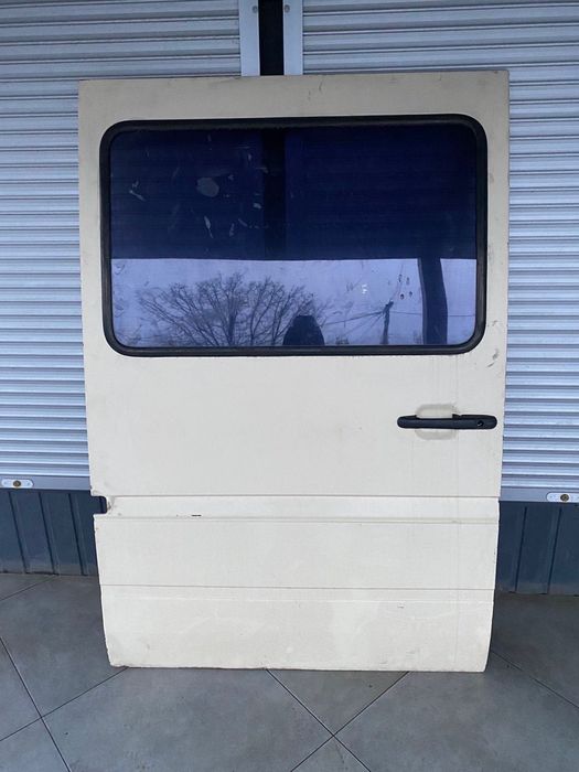 Бокові двері до Mercedes Sprinter/ LT