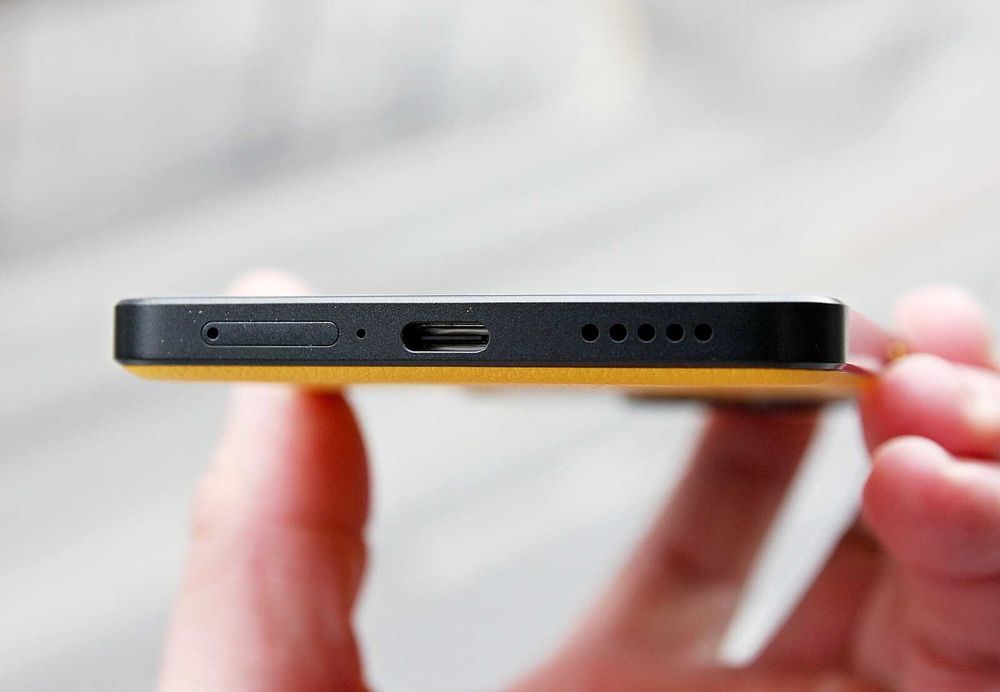 Xiaomi POCO X6 Pro 5G (256GB / 8GB RAM) Amarelo