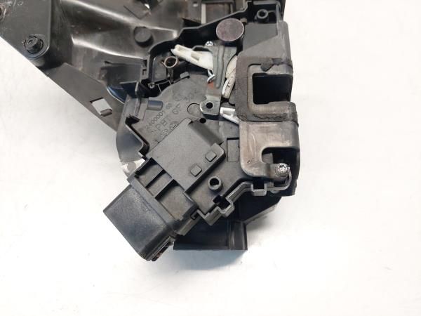 Fechadura / fecho porta frente direito FORD Focus II (DA_)