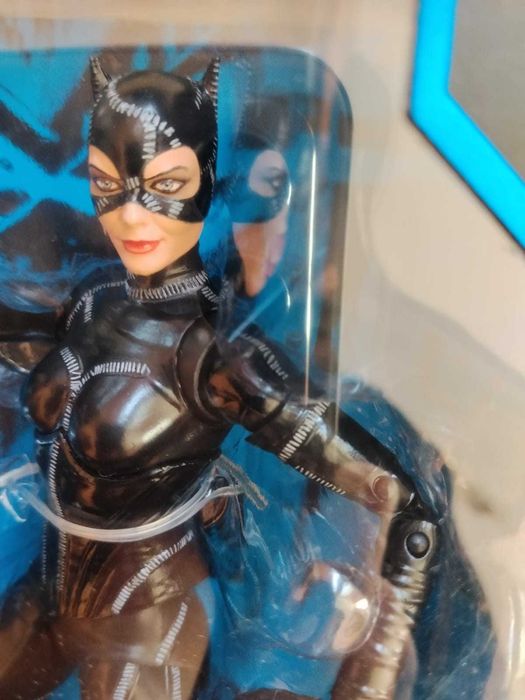 2 Mcfarlane DC Multiverse Batman Returns figures, Catwoman and Batman