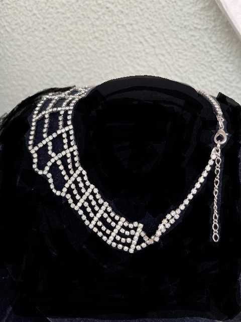 colares e outras bijuterias vintage, anos 60, imperdíveis