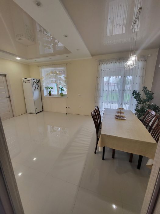 Продаємо добротний будинок селище Молодіжне