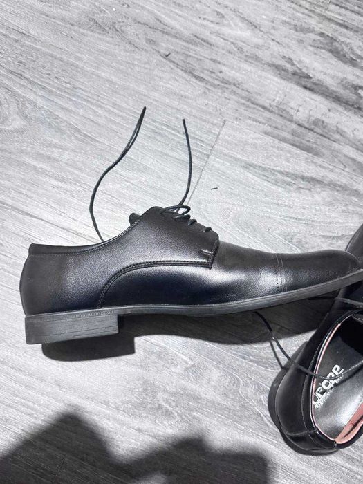 Классические туфли чёрного цвета