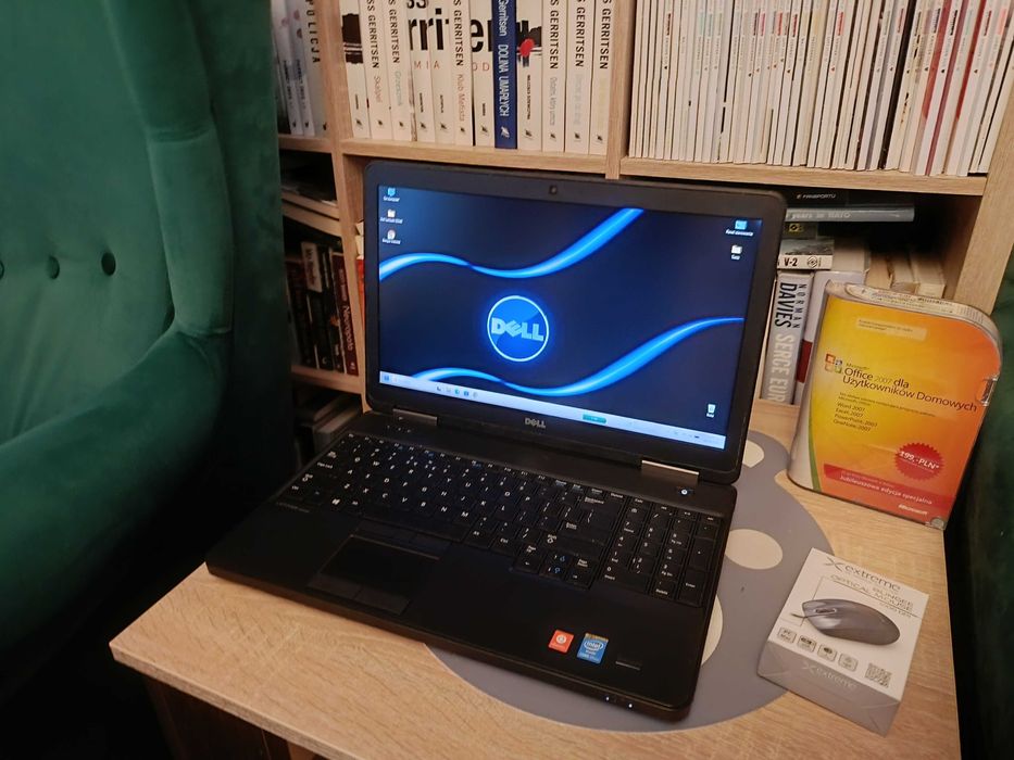 Dell Latitude 5540 z pakietem biurowym Microsoft Office 2007 Dla użytkowników domowych