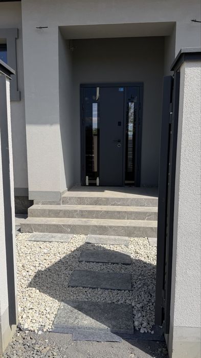 Продаж котеджу в Минаї від забудовника.