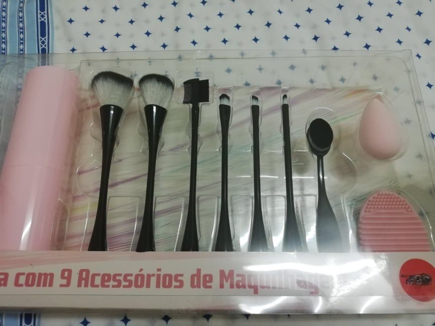 Conjunto de 9 acessórios de maquilhagem