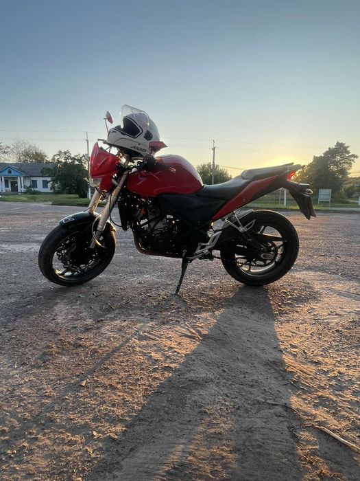 Geon Issen v4 250cc