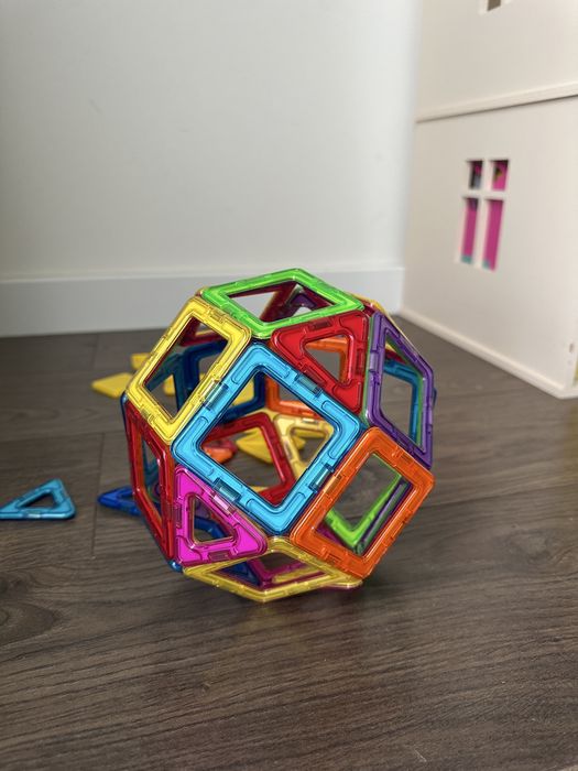 Магнітний конструктор, розвиваючий конструктор