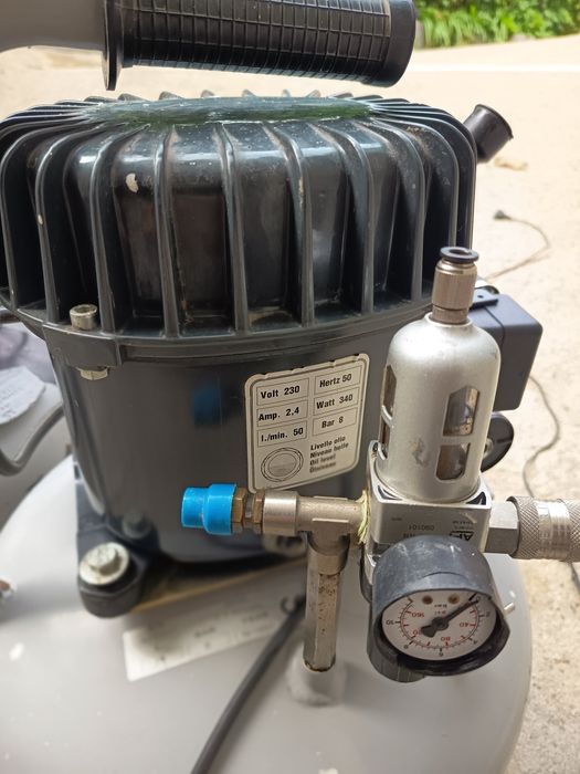 Compressor silencioso