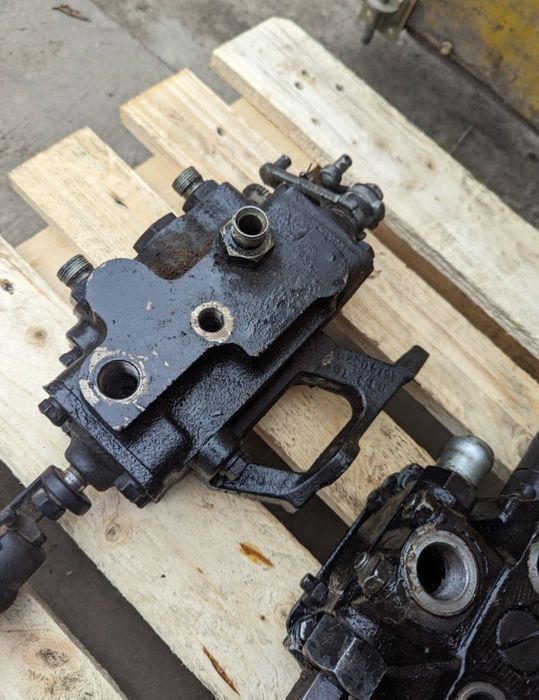 Розподільник  МТЗ  р80 нш32 Кришка РП70 МС 70 RP70 МТЗ 892 1025 СЕКЦІЯ