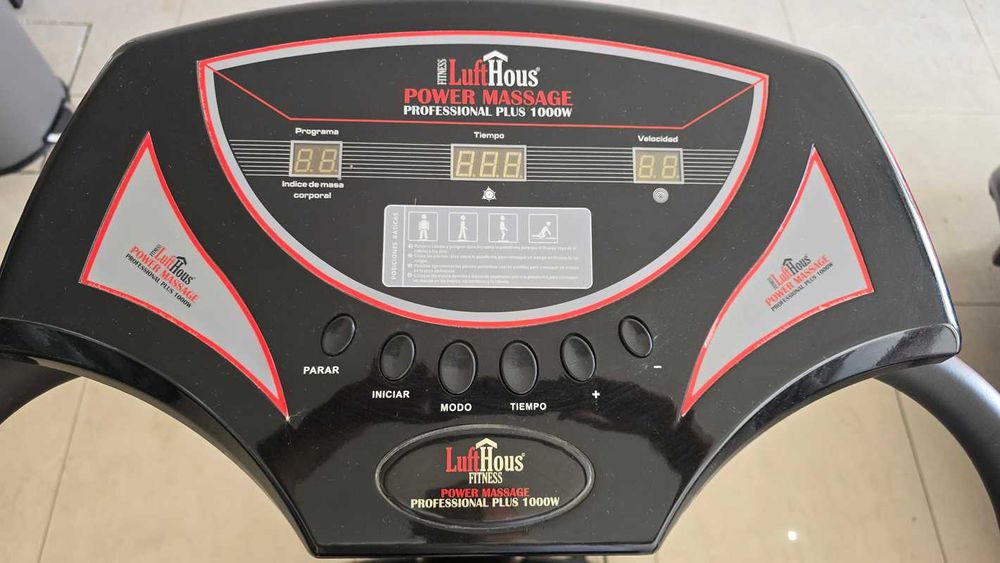 Plataforma vibratória, especificamente o modelo LuftHous Power Massage Professional Plus 1000W.
