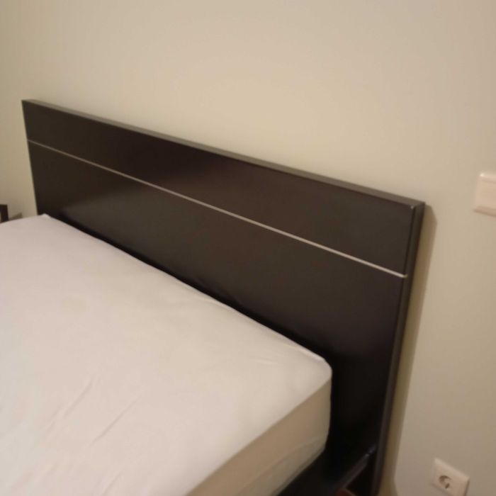 Cama casal usada
