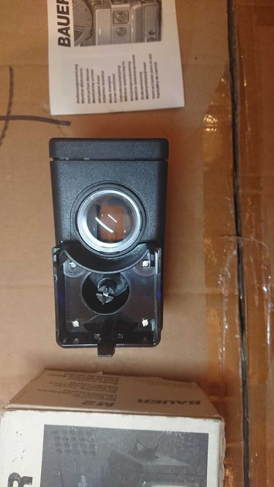 Bauer M2 ekran do projektor 8mm super 8 studyjny