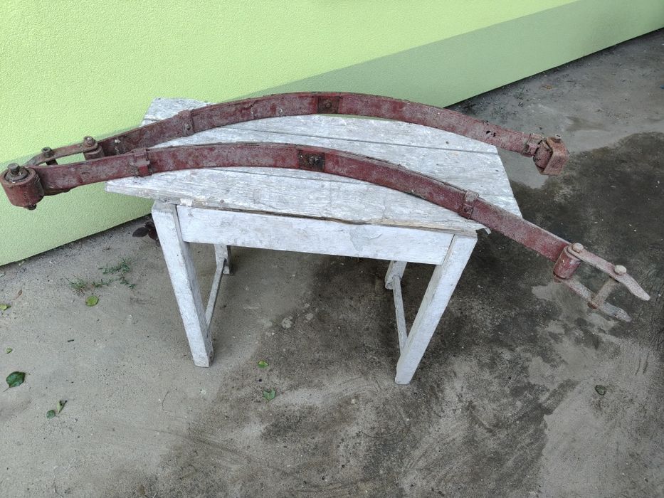 Resory od samochodu poloneza