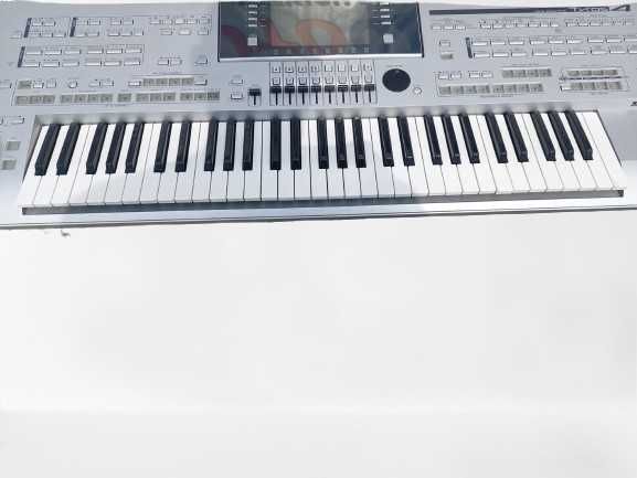 Keyboard Yamaha Tyros 4 + pokrowiec
