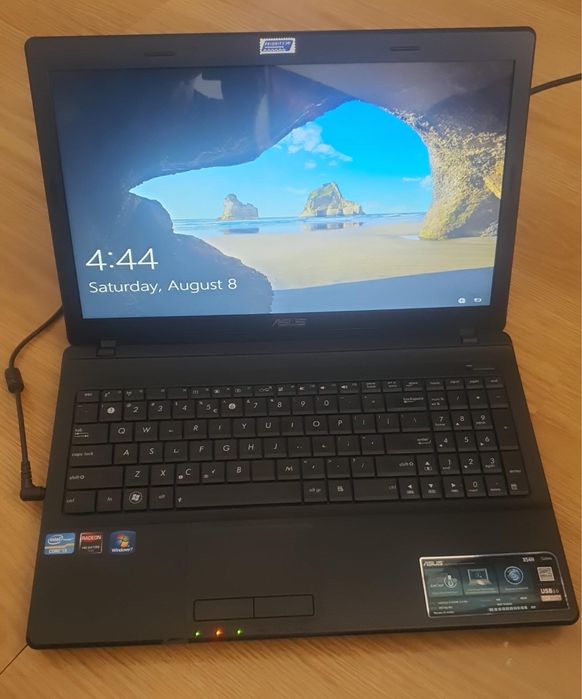 Portátil ASUS Intel Core i3 – 4GB RAM / 500GB HDD / Windows 10