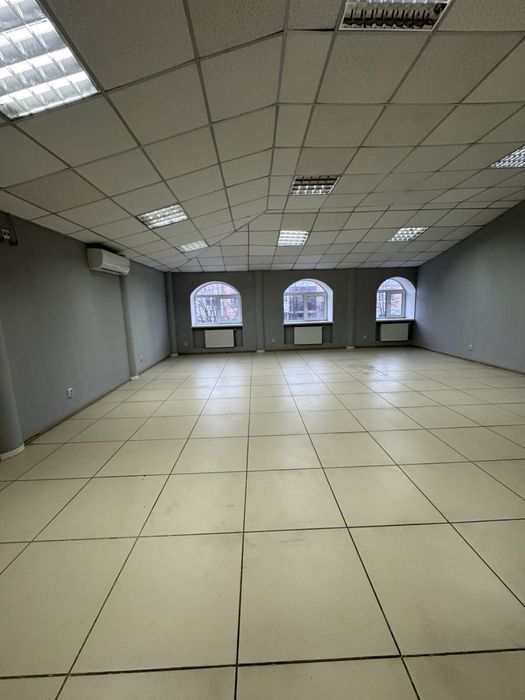 Топова локація. Пристижне приміщення від 75 кв.М. Центр міста