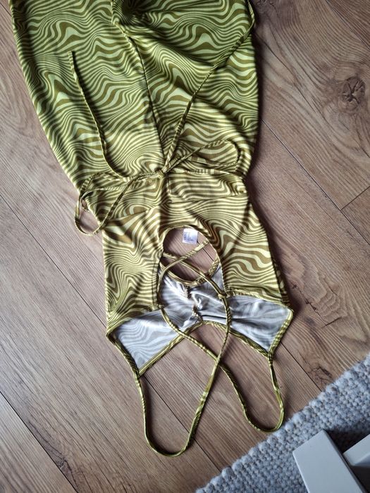 Rozmiar XS, H&M wzorzysty kombinezon dzwony flare retro