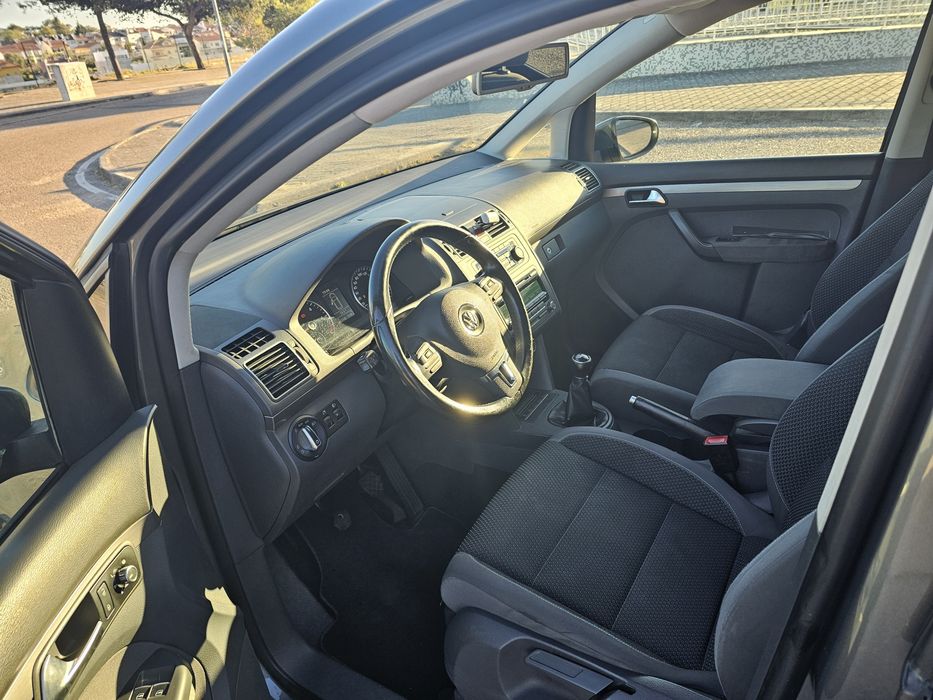 Vw Touran 1.6 Diesel - 7 Lugares