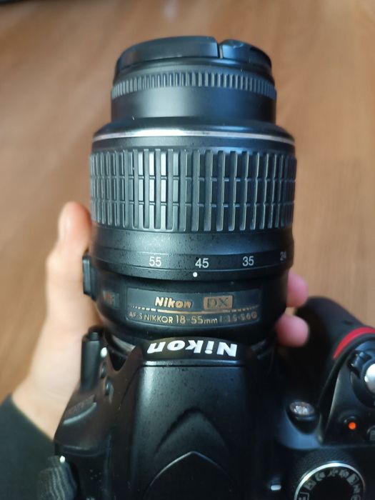 Продам фотоапарат Nikon D3200 з аксесуарами 

---

### Продаю Nikon D3