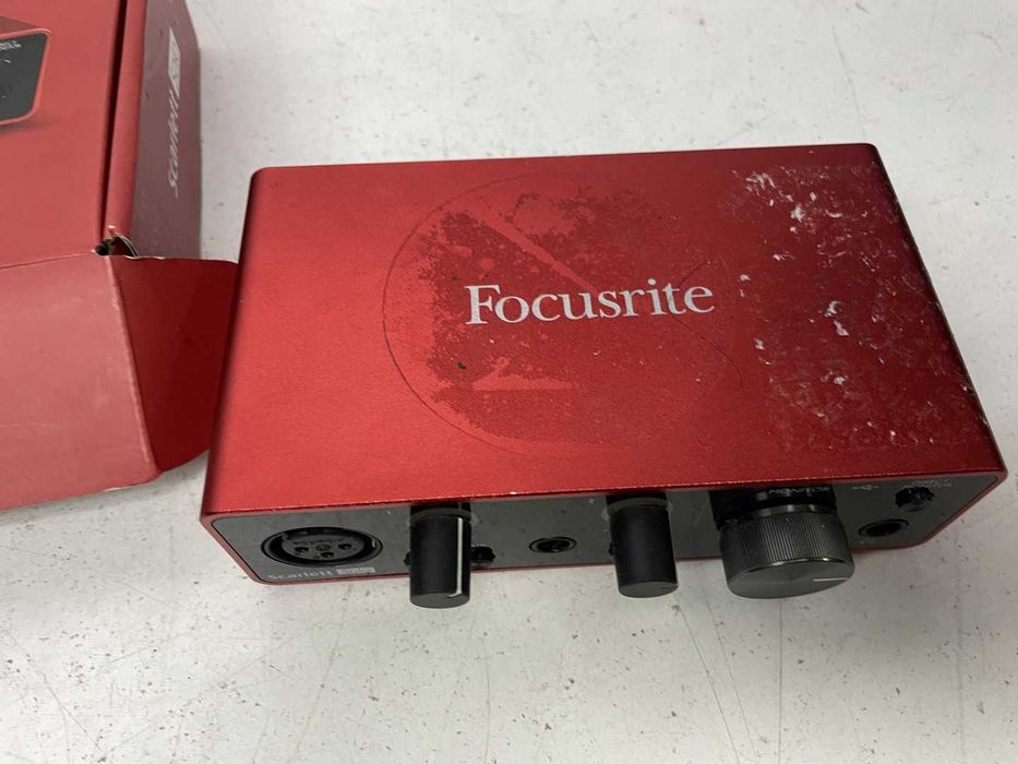 Звукова карта Focusrite Scarlett Solo 3rd Gen аудиоинтерфейс USB-C