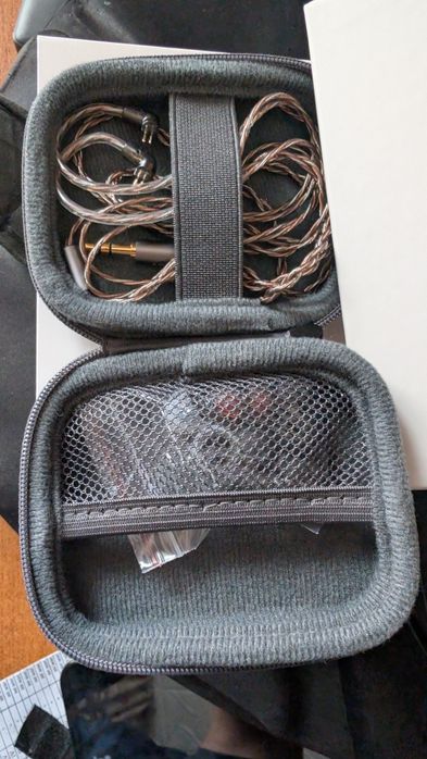 Наушники Artti r2