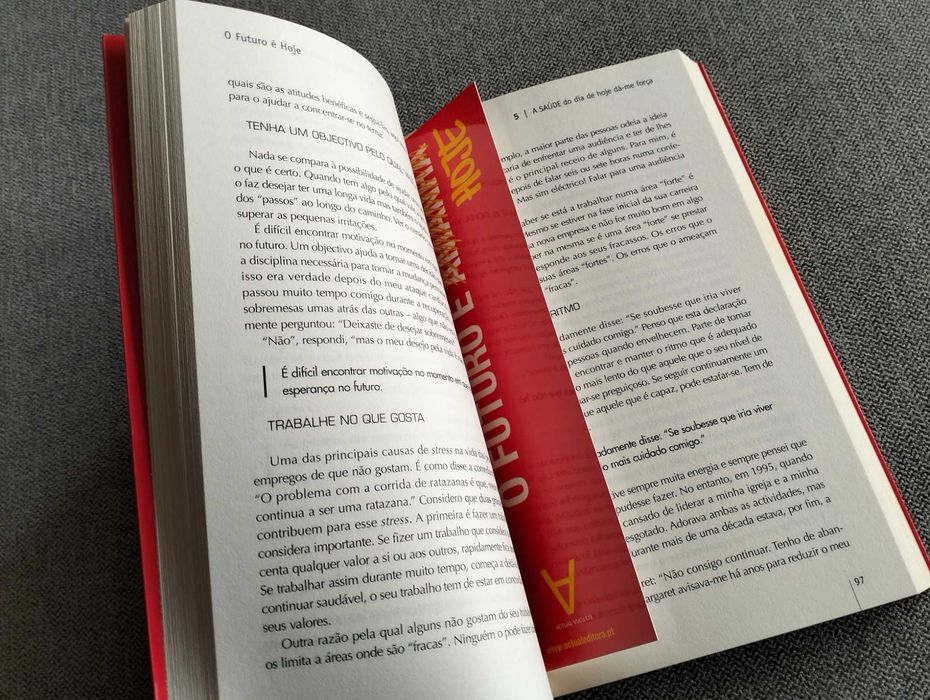 Livro "O futuro é hoje" de John C. Maxwell