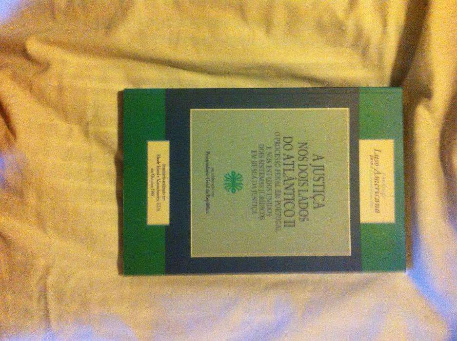 Livros de Direito - Direito Constitucional, fiscal administrativo, rea
