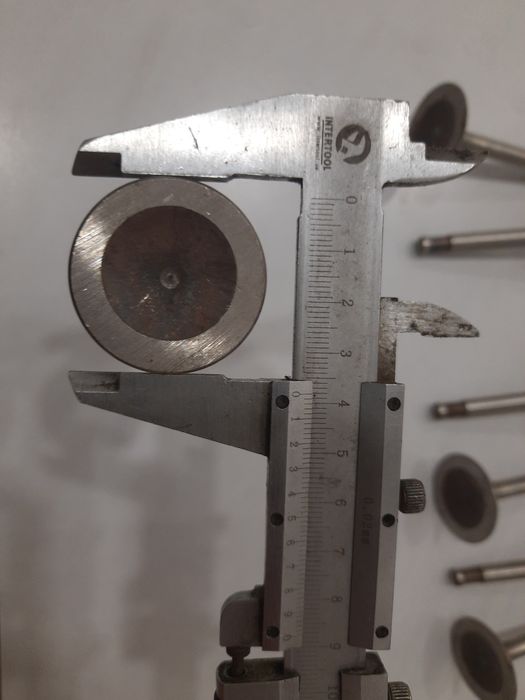 Впускні нові клапана мотоцикла урал 38мм ссср