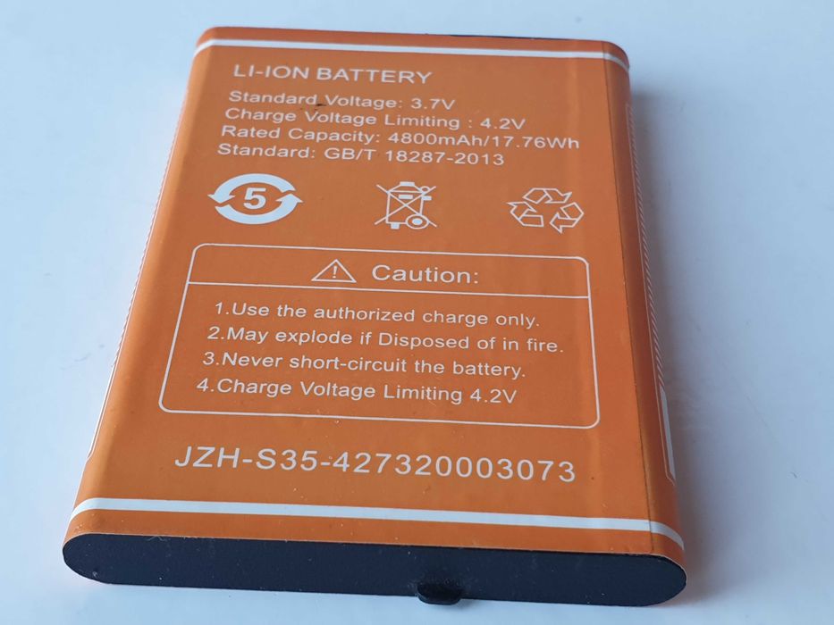 Land Rover A8+ JZH-S35   4800 mAh / 17.76 Wh. 3.7V битий
