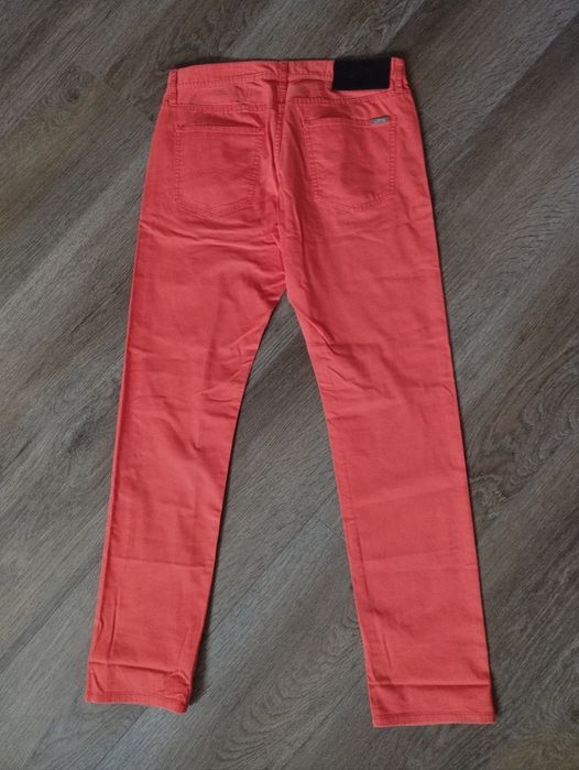 Продам джинсы Armani