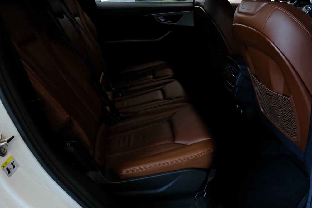 Audi Q7 2019 біла