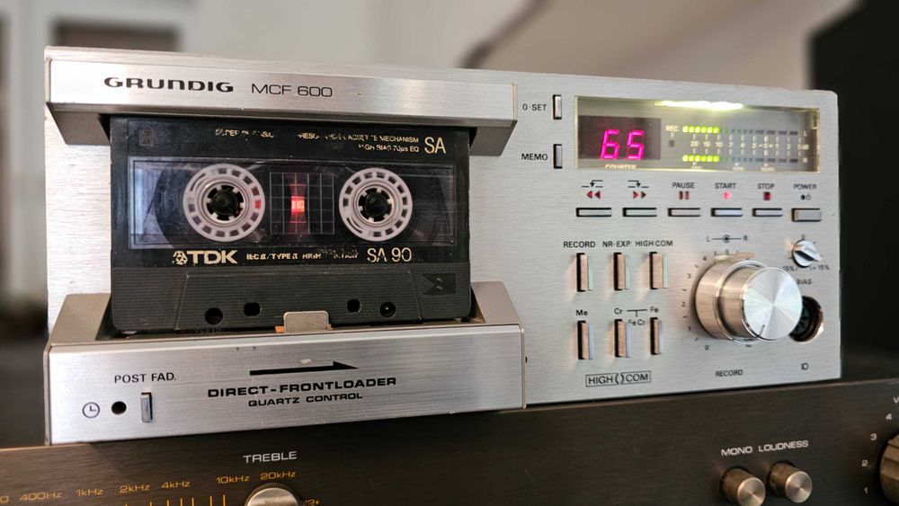 GRUNDIG MCF 600 Deck stereo Sprawny