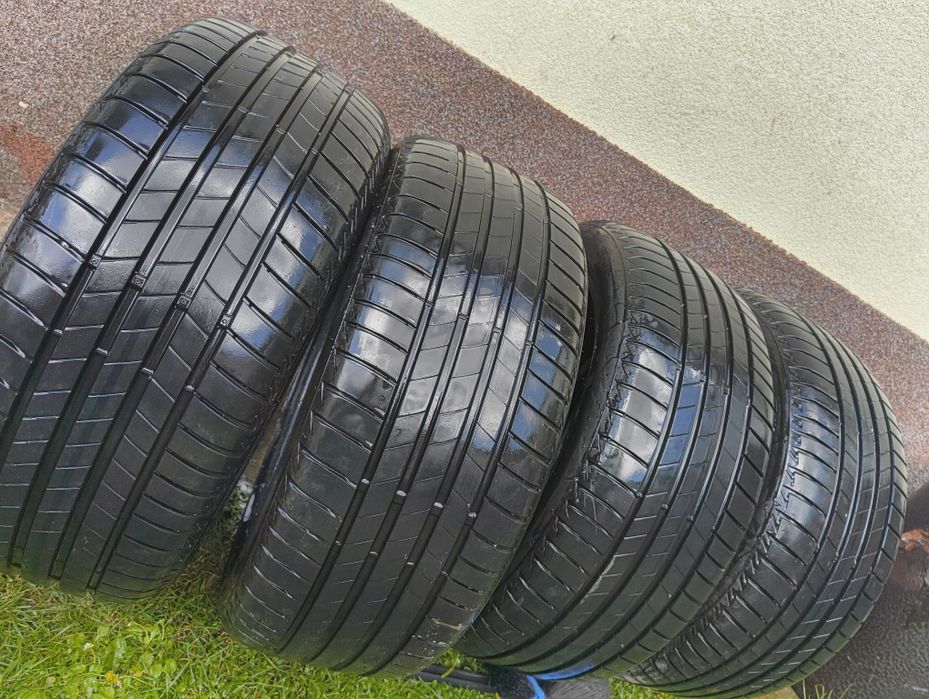 4x 235/45R18 Bridgestone Turanza 7mm lato