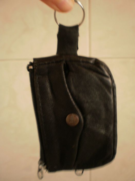 Porta chaves/moedas 2 em 1, pele.