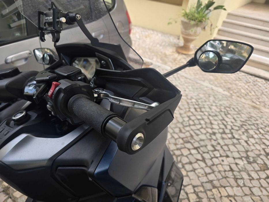 Honda Forza 750. Desço o preço diariamente pelo que não aceito propostas inferiores ao valor anunciado.