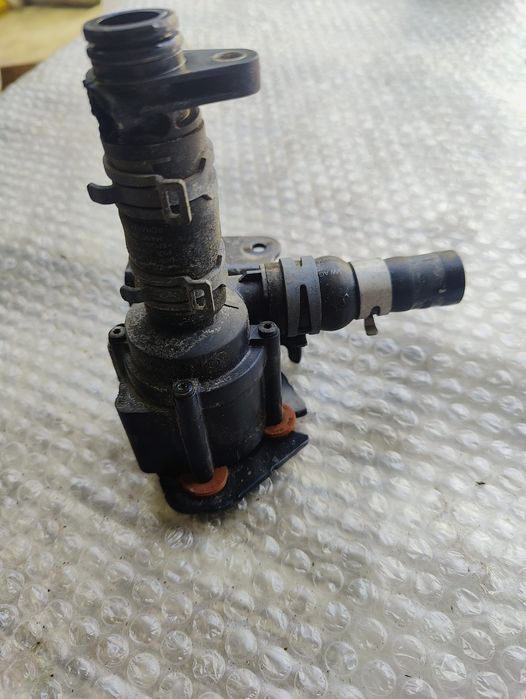 06h121601m vag дополнительный насос охлаждения двигателя cayenne 9y0