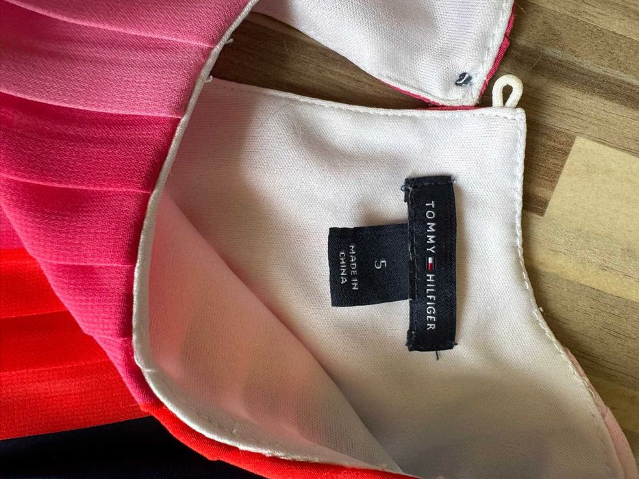 Фирменное летнее платье Tommy Hilfiger Платье на девочку Рост 104-110