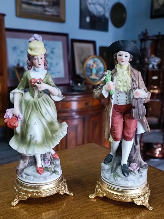 Статуетки Capodimonte