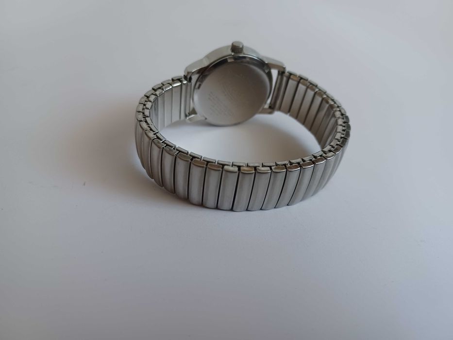 Жіночий годинник Fossil JR-8730, кварц, механізм Ronda, Швейцарія.