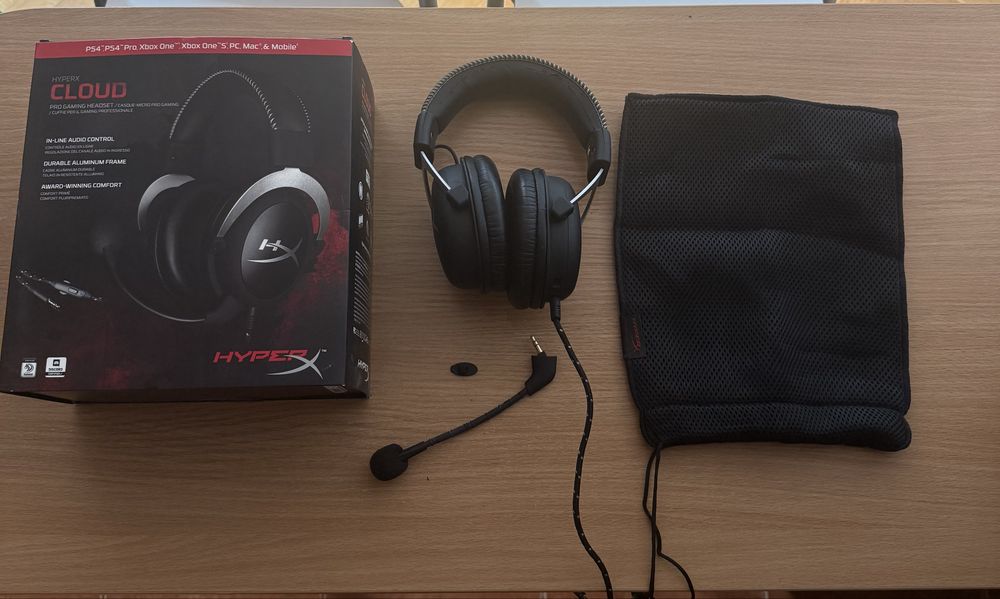 HyperX Cloud – słuchawki gamingowe + mikrofon + pokrowiec