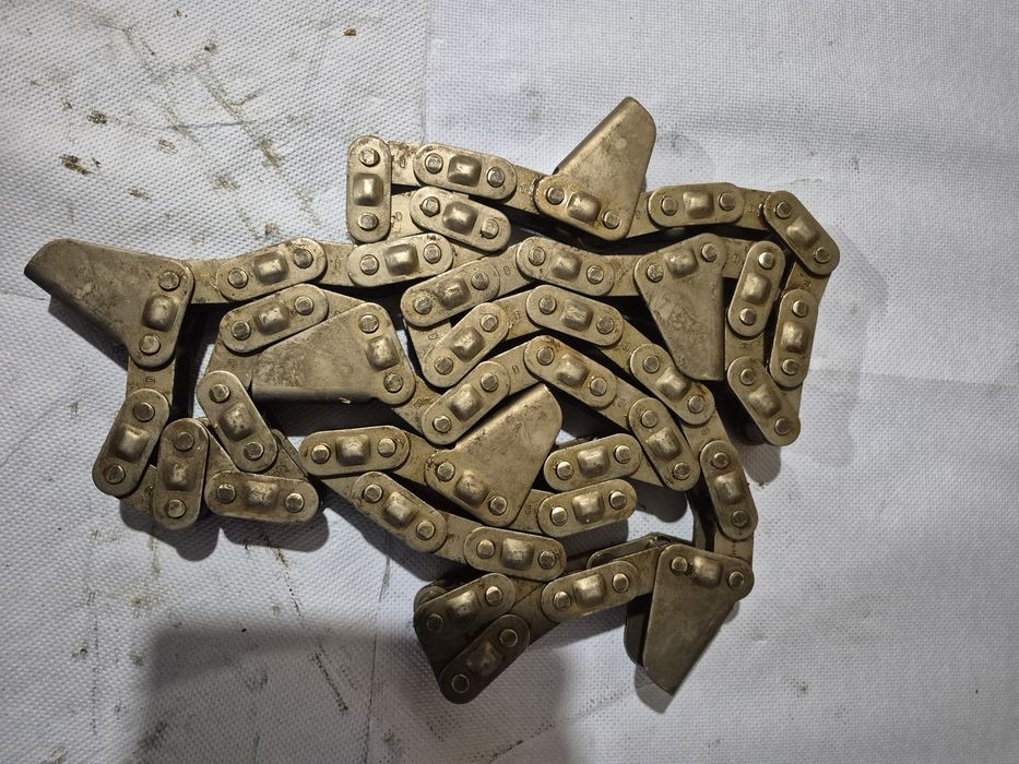 Ланцюг мисовий на кукурудзяну жатку Fantini 18965 ( 76 ланок, 6 мисів)