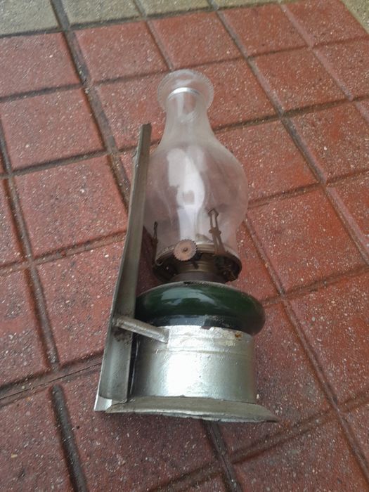 Candeeiro a  petróleo